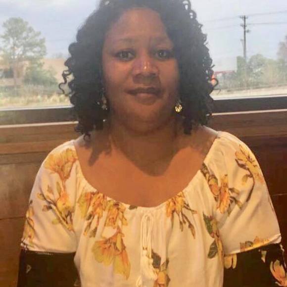 Meet your Posher, Erika - Picture 1 of 1